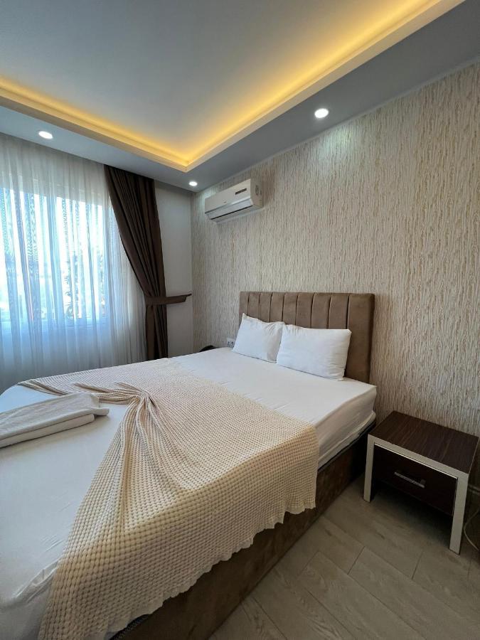Grand Black Hotel Mersin  Buitenkant foto