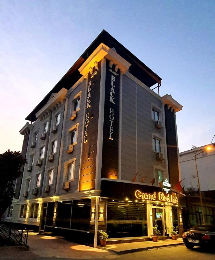 Grand Black Hotel Mersin  Buitenkant foto