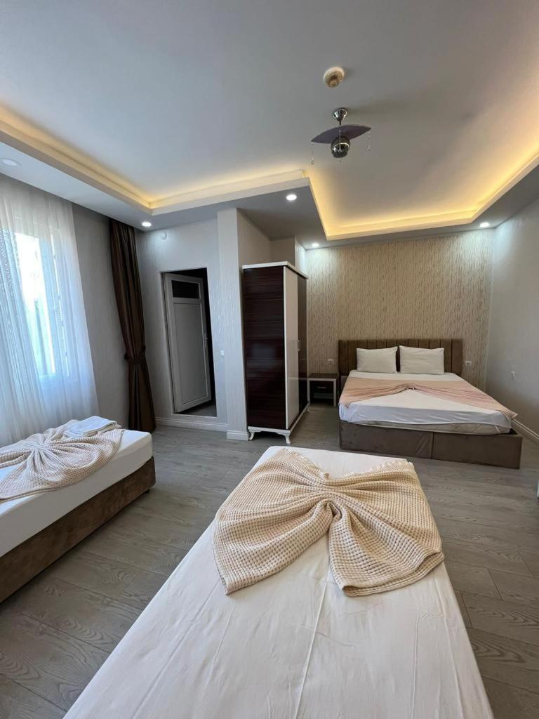 Grand Black Hotel Mersin  Buitenkant foto